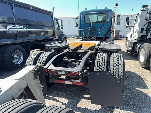 Image of Mack CXU613 equipment image 4