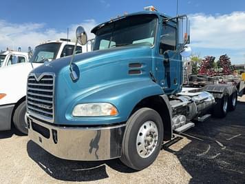 Main image Mack CXU613