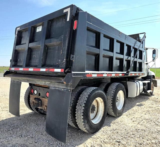 Image of Mack CXU613 equipment image 4