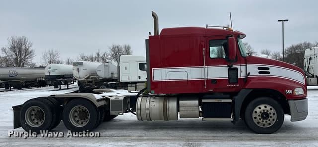 Image of Mack CXU613 equipment image 3