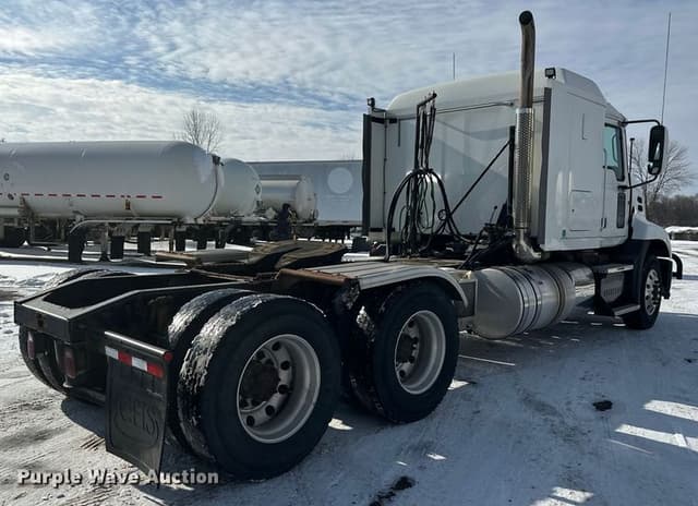 Image of Mack CXU613 equipment image 4