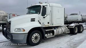 2015 Mack CXU613 Image