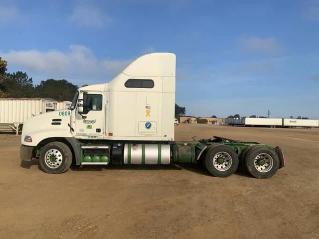 Image of Mack CXU613 equipment image 2