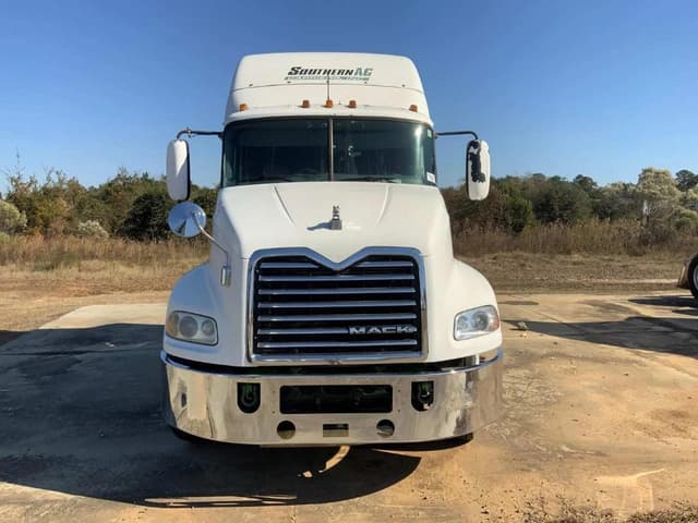 Image of Mack CXU613 equipment image 1