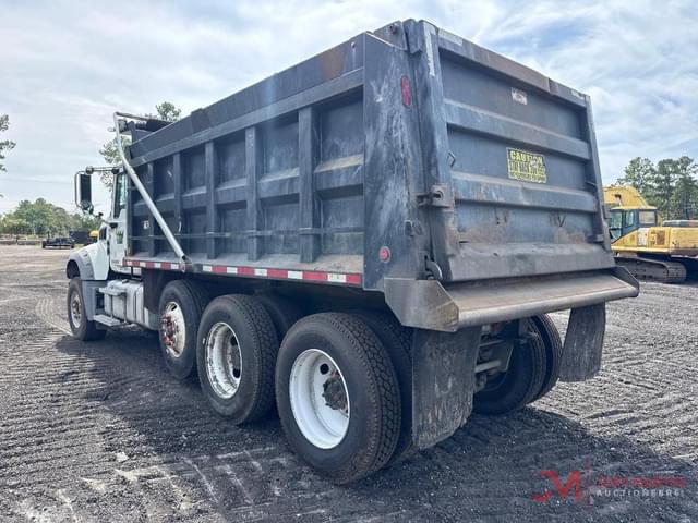 Image of Mack Granite GU713 equipment image 3