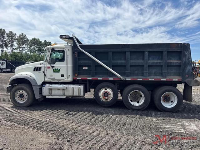 Image of Mack Granite GU713 equipment image 4