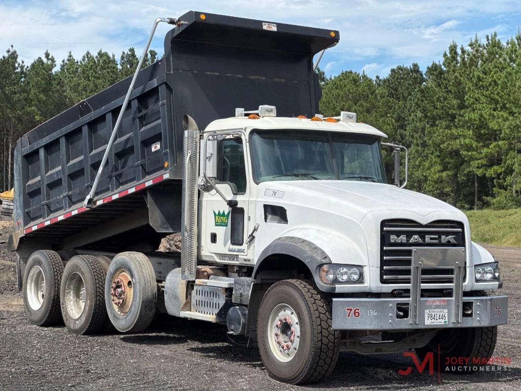 Image of Mack Granite GU713 Primary image
