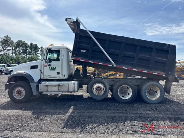 Image of Mack Granite GU713 equipment image 4