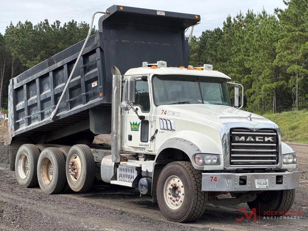 Image of Mack Granite GU713 Primary image