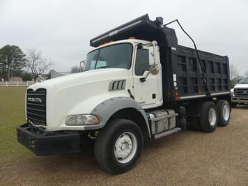 Main image Mack GU533