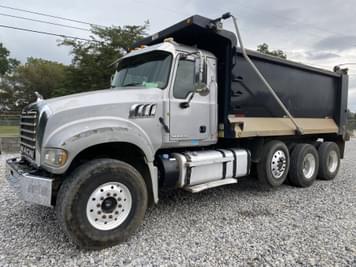 Main image Mack GU713