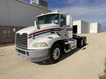 Main image Mack Pinnacle CXU613