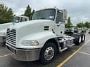 2015 Mack Pinnacle CXU613 Image