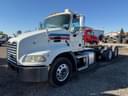 2015 Mack Pinnacle CXU613 Image
