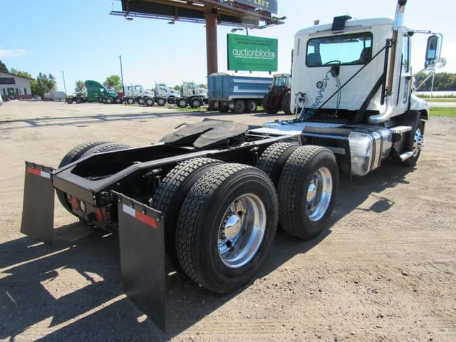 Image of Mack Pinnacle CXU613 equipment image 2
