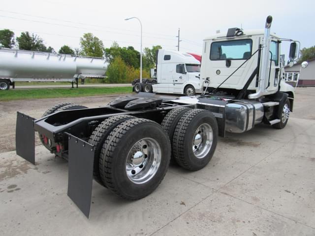 Image of Mack Pinnacle CXU613 equipment image 3