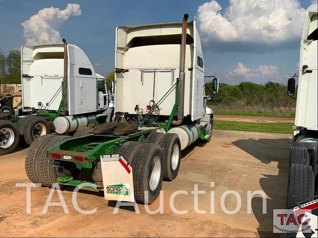 Image of Mack Pinnacle CXU613 equipment image 4