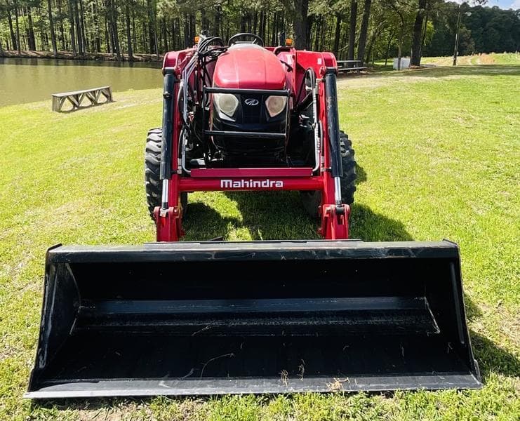 Image of Mahindra 2555HST Image 1