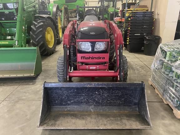 Image of Mahindra 1538 equipment image 4