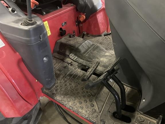 Image of Mahindra 1538 equipment image 3