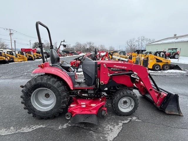 Image of Mahindra 1538 equipment image 3
