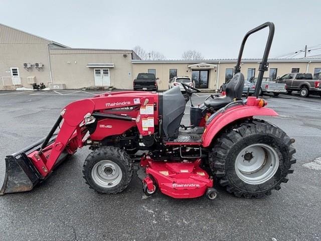 2015 Mahindra 1538 Equipment Image0