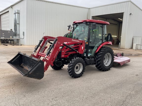 Main image Mahindra 2555