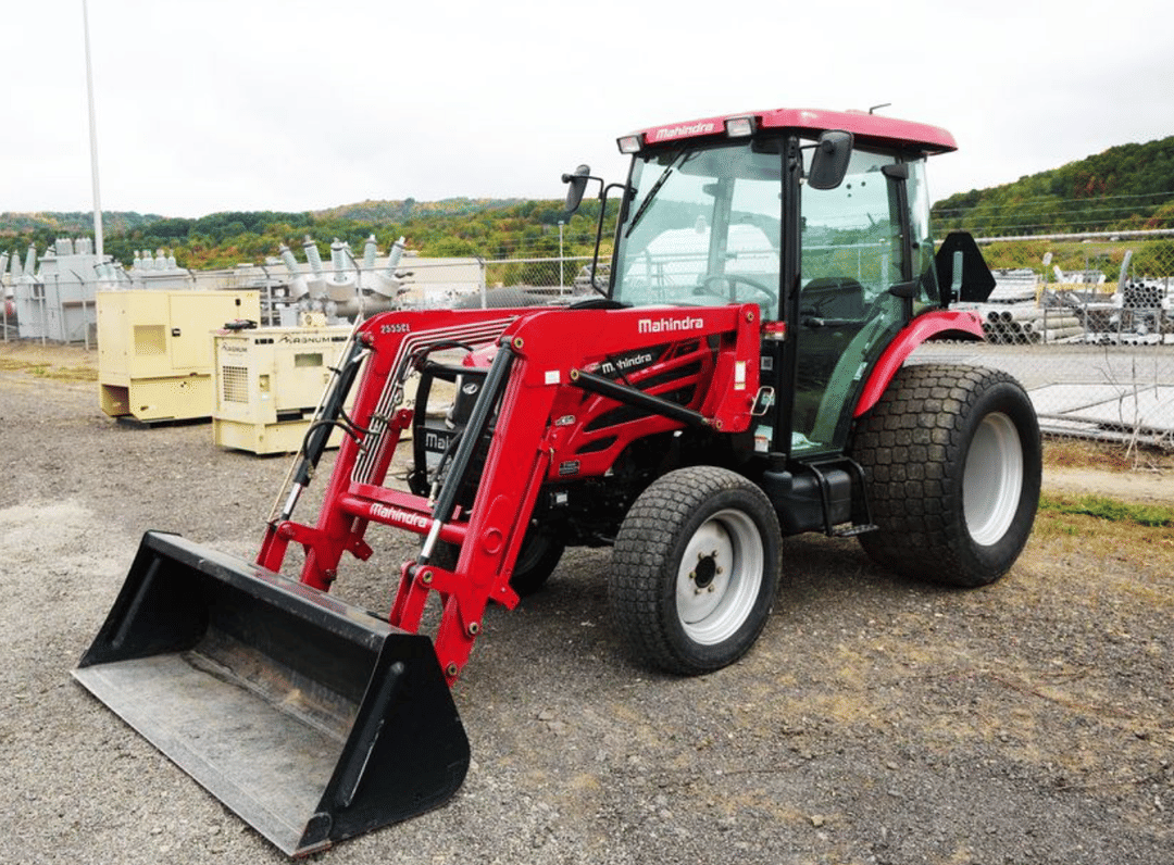 Image of Mahindra 2555 Primary image