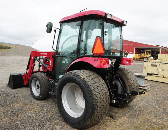 Image of Mahindra 2555 equipment image 3