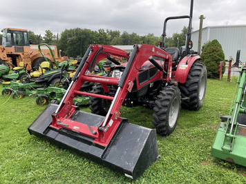 Main image Mahindra 3550