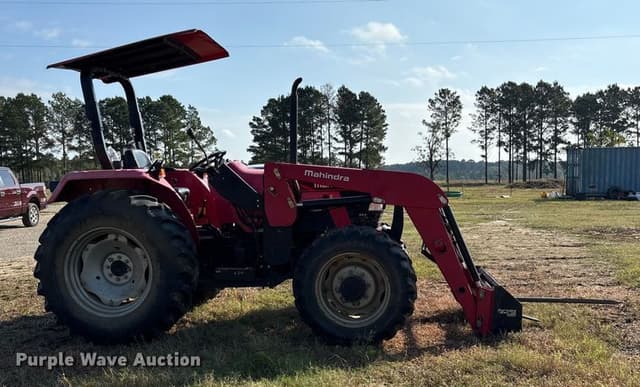 Image of Mahindra 5570 equipment image 3