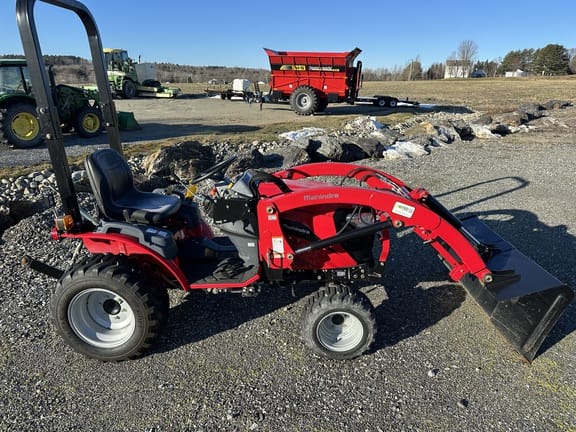 Main image Mahindra eMax 22