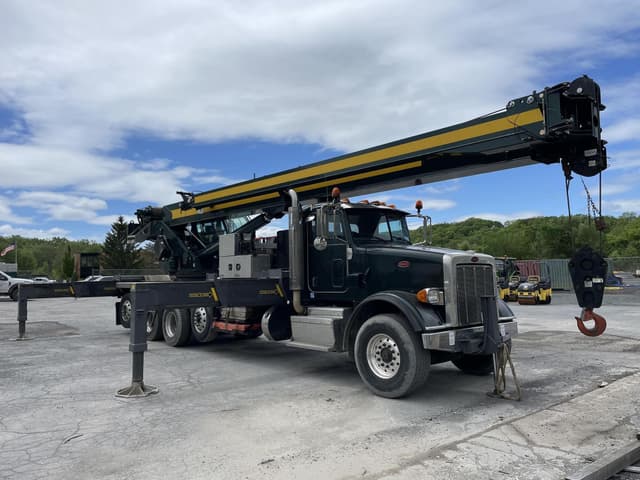 Image of Manitex 50128S equipment image 1