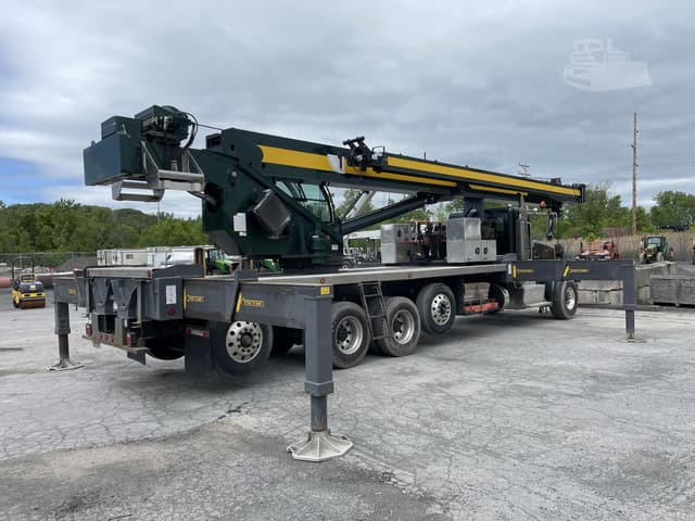 Image of Manitex 50128S equipment image 3