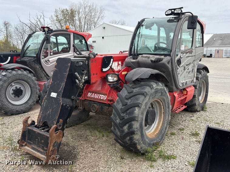 2015 Manitou MLT960 Equipment Image0