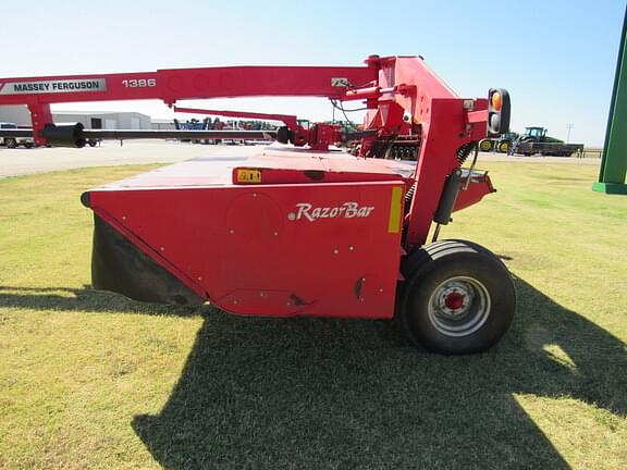 Image of Massey Ferguson 1386 equipment image 3