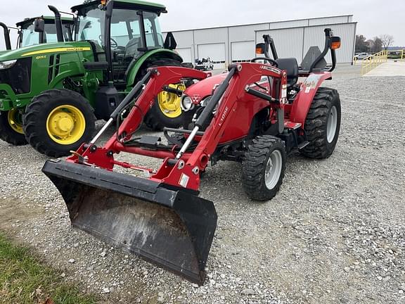 Image of Massey Ferguson 1726E Primary image