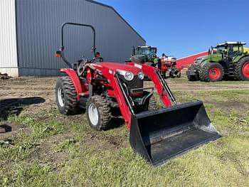 2015 Massey Ferguson 1734E Equipment Image0