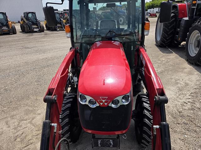 Image of Massey Ferguson 1742 equipment image 2