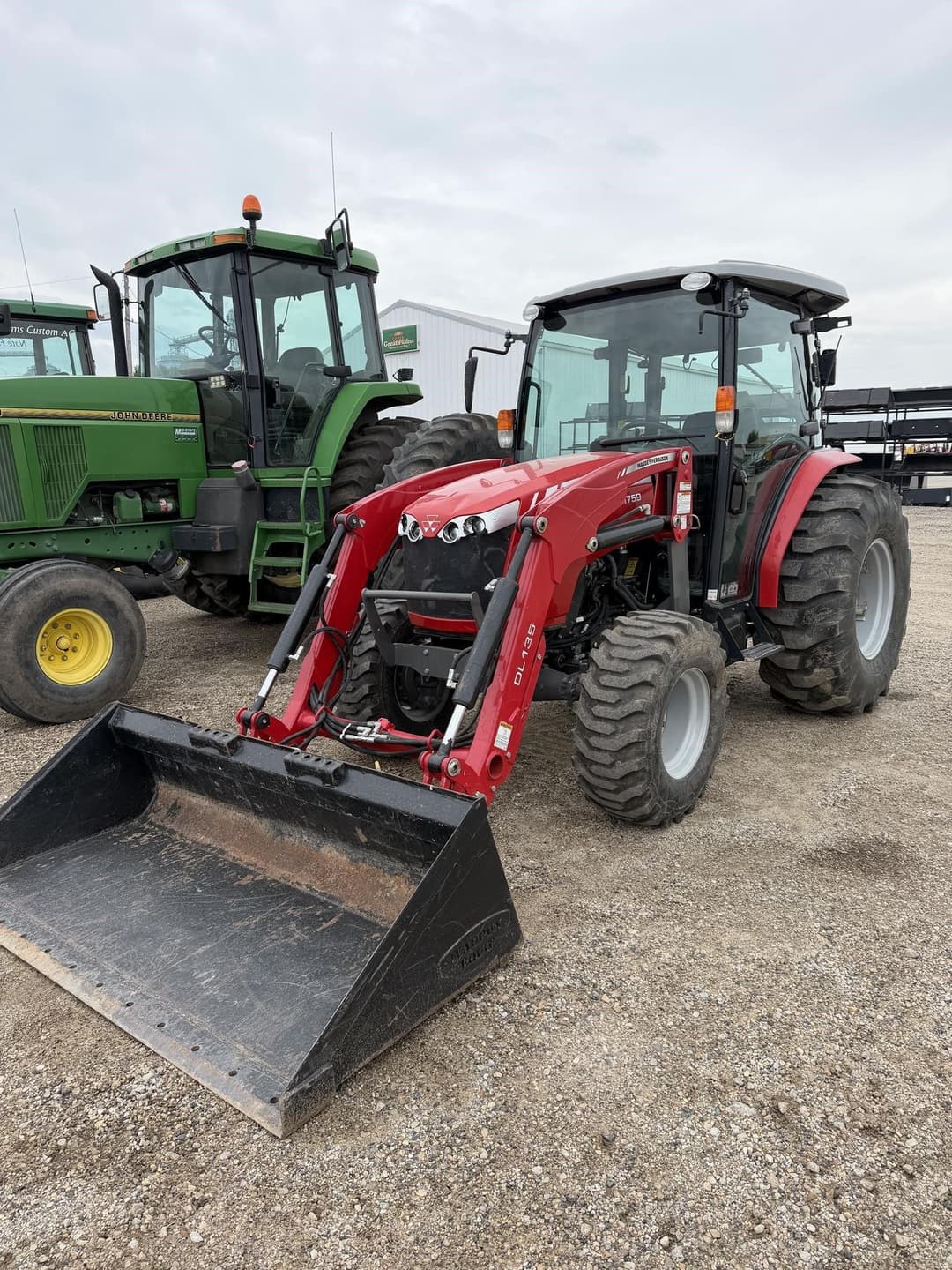 Image of Massey Ferguson 1759 Primary Image