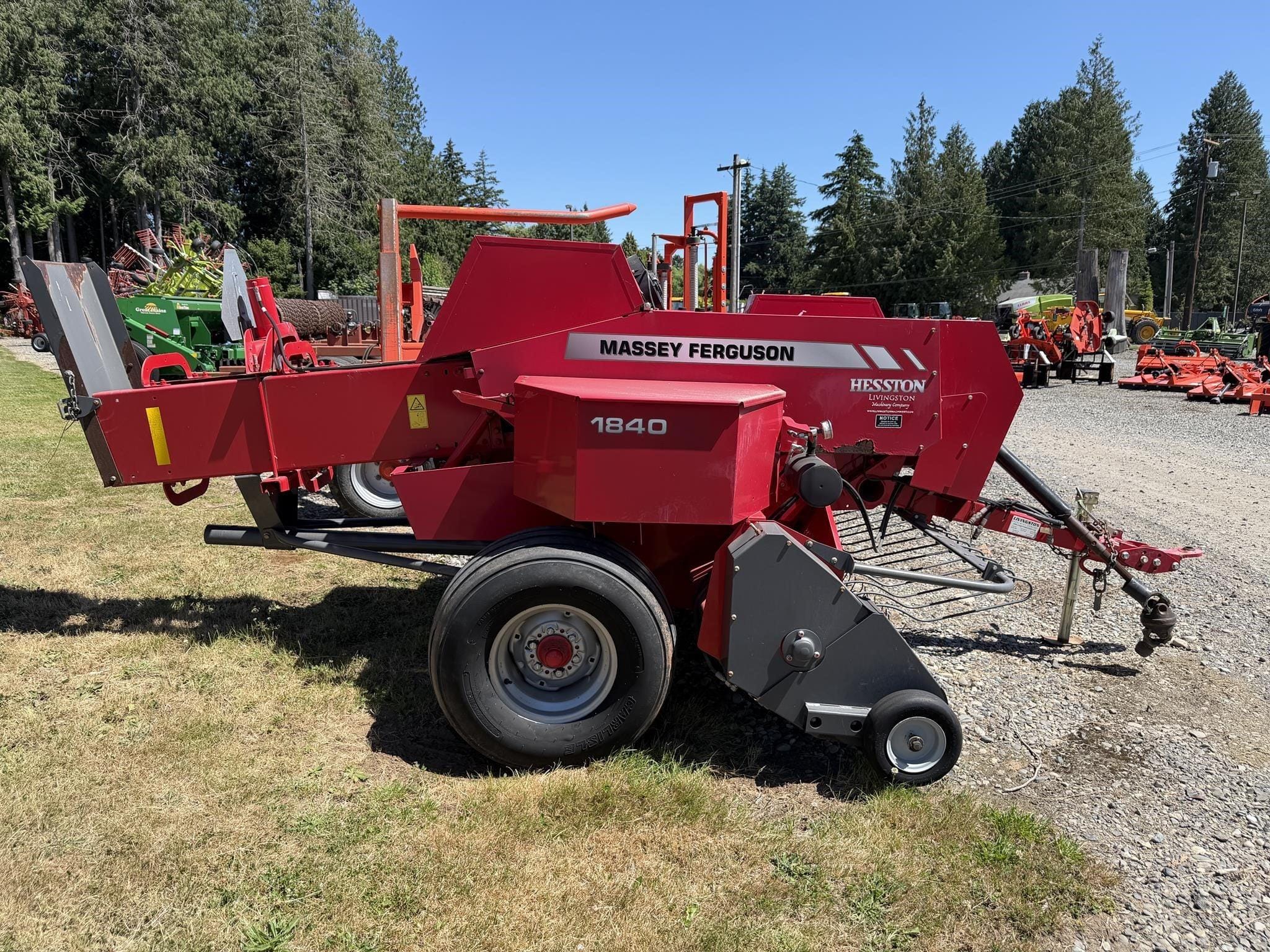2015 Massey Ferguson 1840 Equipment Image0