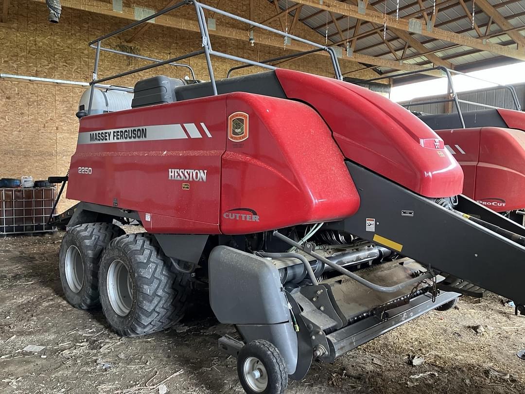 Image of Massey Ferguson 2250 Primary image