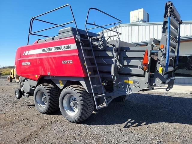 Image of Massey Ferguson 2270 equipment image 1