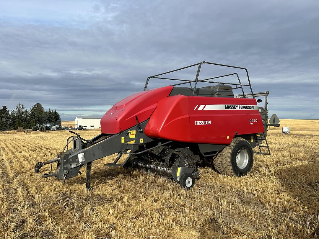 Image of Massey Ferguson 2270 Primary image