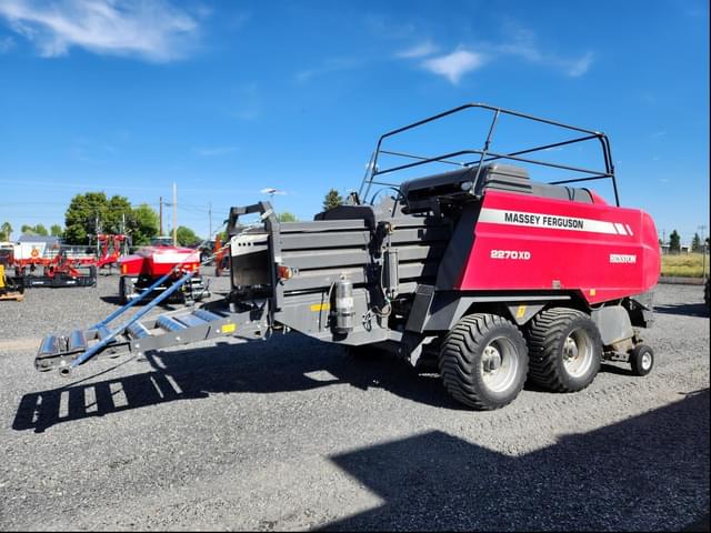 Image of Massey Ferguson 2270XD equipment image 3