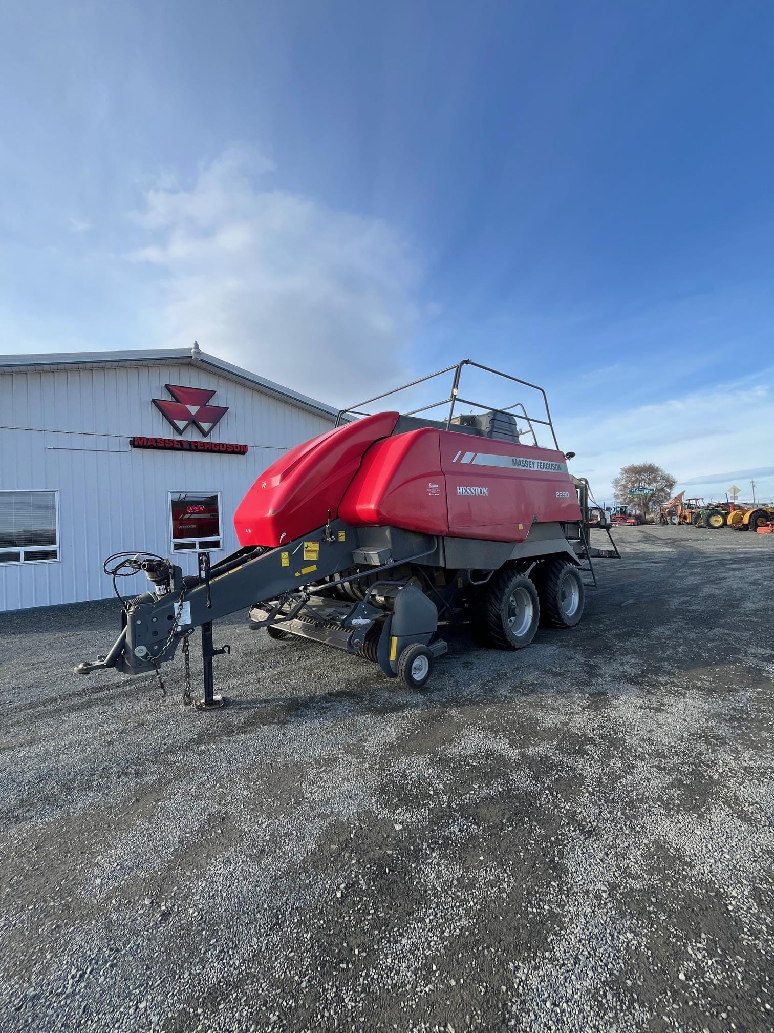 2015 Massey Ferguson 2290 Equipment Image0