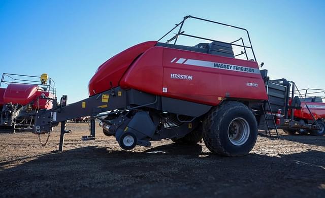 Image of Massey Ferguson 2290 equipment image 2