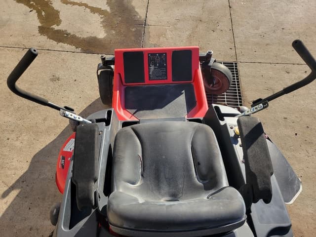 Image of Massey Ferguson 2300 equipment image 4