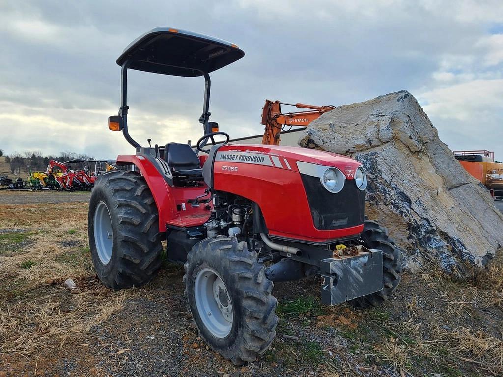 Image of Massey Ferguson 2706E Primary image