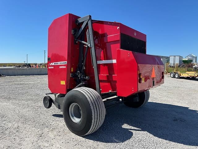 Image of Massey Ferguson 2956A equipment image 2